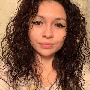 Meet your Posher, Nichole